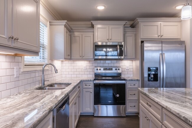 Photo - 254 Hutch Ct