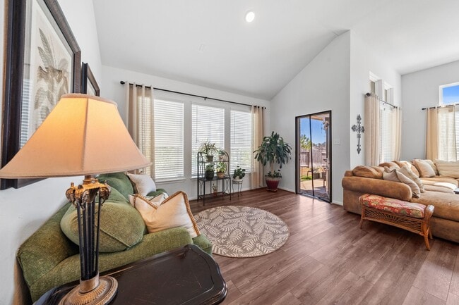 Photo - 1313 Mainland Shrs Ln