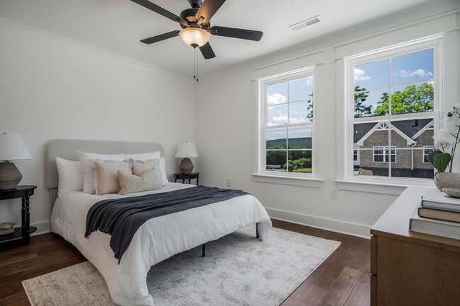 Photo - 209 S High St