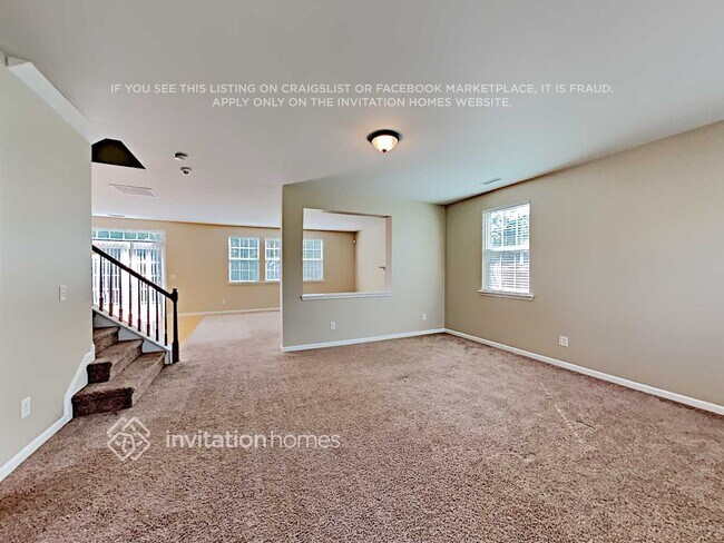 Photo - 621 Ashburn Ln