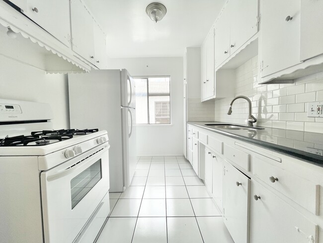 Photo - Orange Grove Apartments