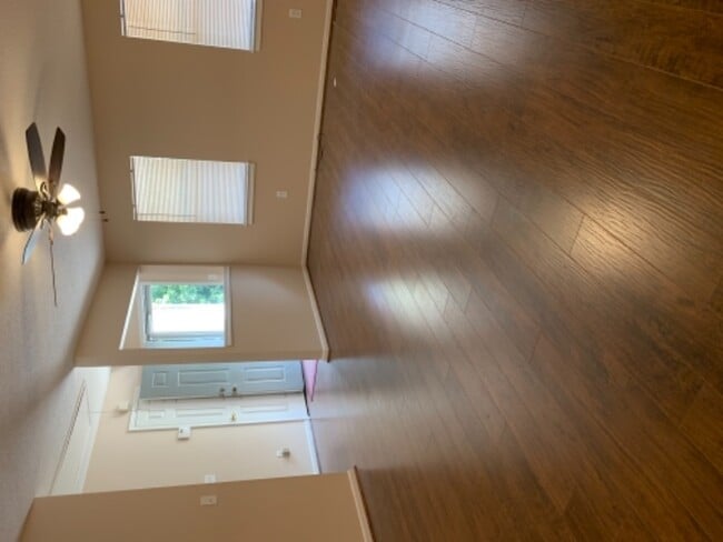 Photo - 420 Oscar St