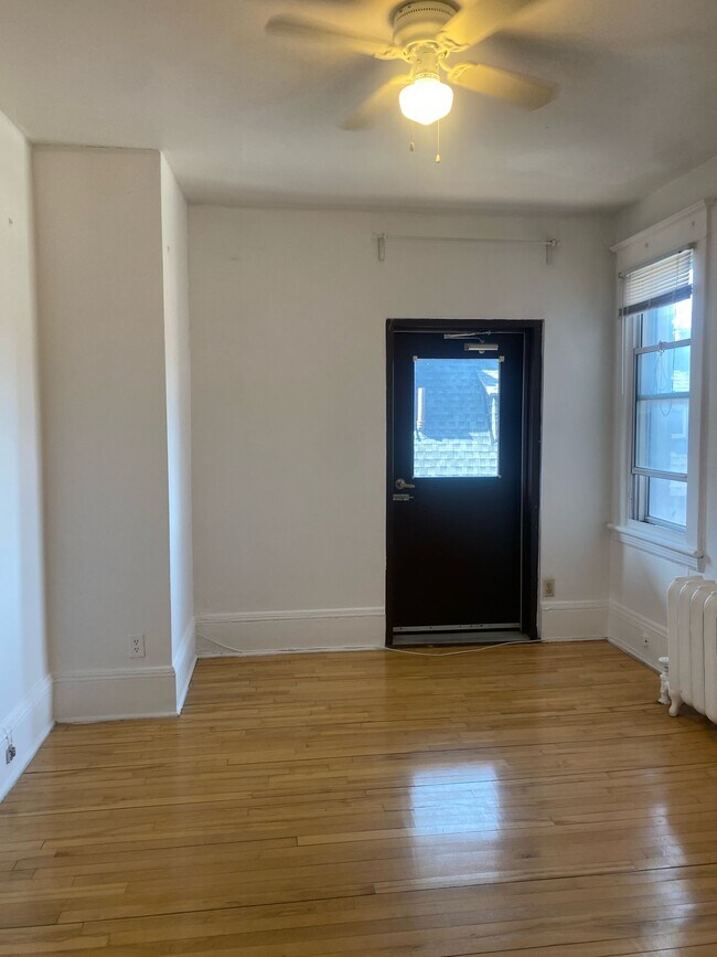 Photo - 362 Friel St Unit 12