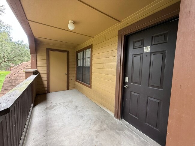 Photo - 365 Forestway Cir