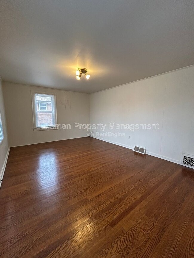 Photo - 3013 Portage Street Unit 2