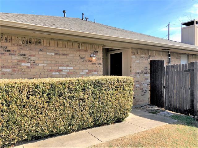 Photo - 8833 Camfield Way St