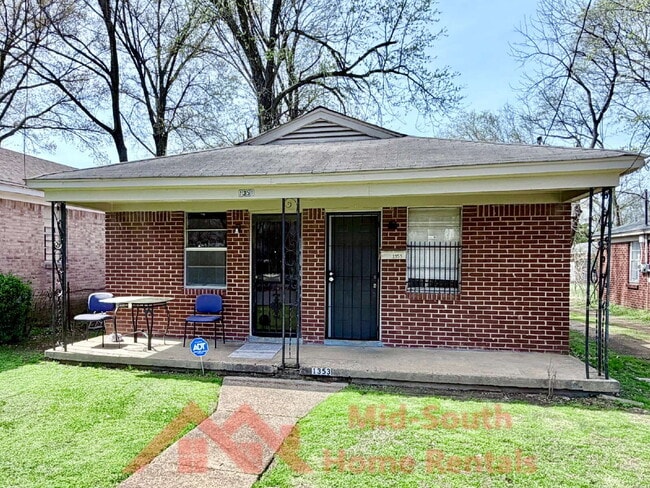 Building Photo - 1353 Fairfax St