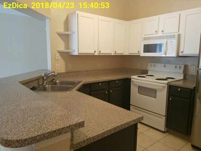 Photo - 2B/2B, 2nd floor condo for rent in Reserve...