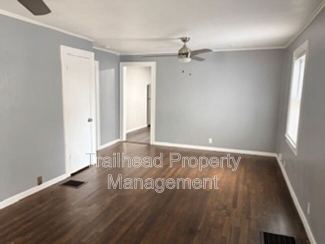 Photo - 2911 N Walnut St