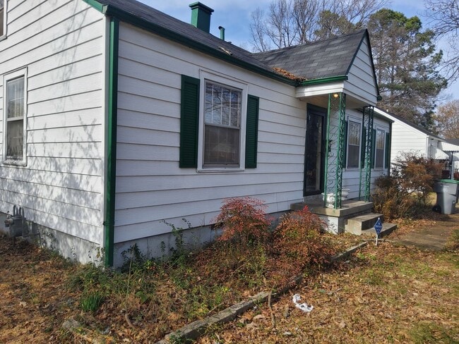 Photo - 807 Maria St