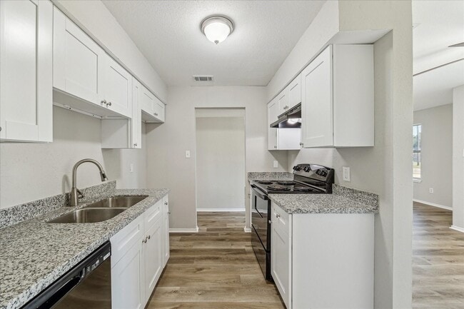 Photo - 6022 Meadowbrook