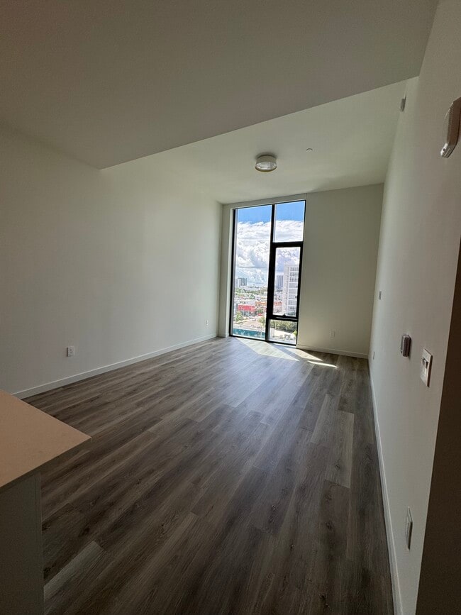 Photo - 144 NW 32nd St Unit A1