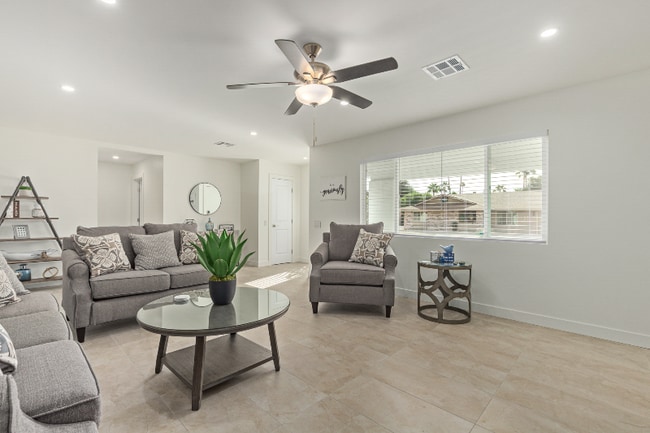 Photo - 9830 W Evergreen Dr
