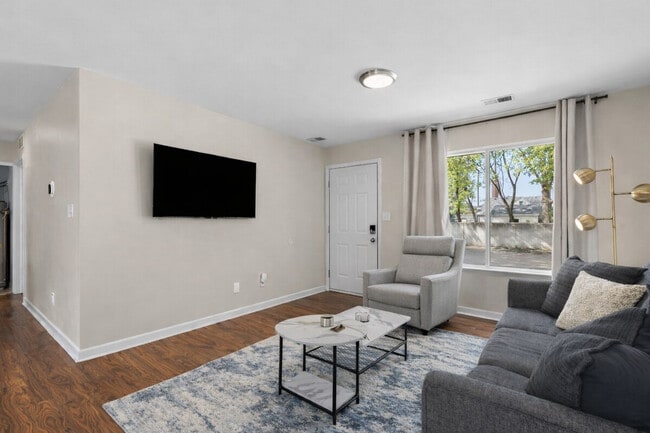 Photo - 18447 Sharon Ln Unit ID1032337P