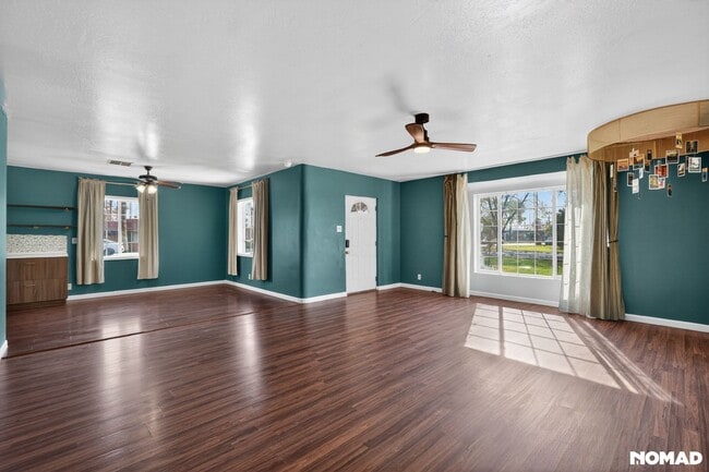 Photo - 1700 W Elm St