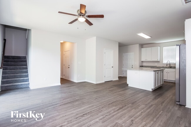 Photo - 1754 Jenkins Rd