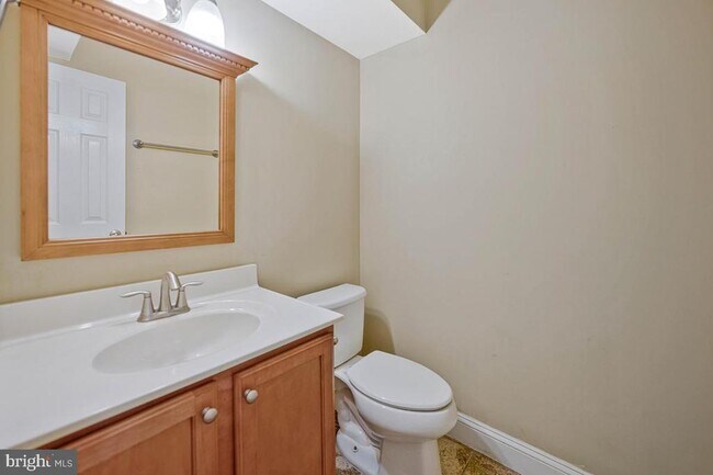 Photo - 1815 Spanish Oak Ln