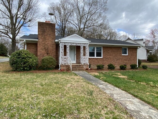 Coming Available July 2025 – Spacious 3BR/... - Coming Available July 2025 – Spacious 3BR/... House