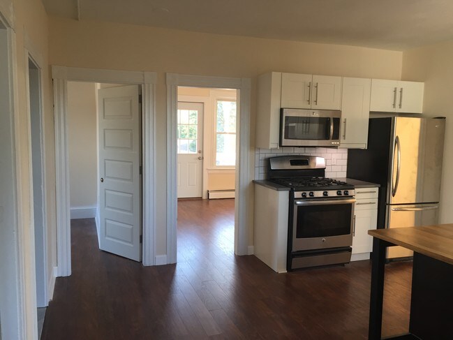 Apartments For Rent In West Warwick Ri Forrent Photo 91 Summit Ave Unit 2
