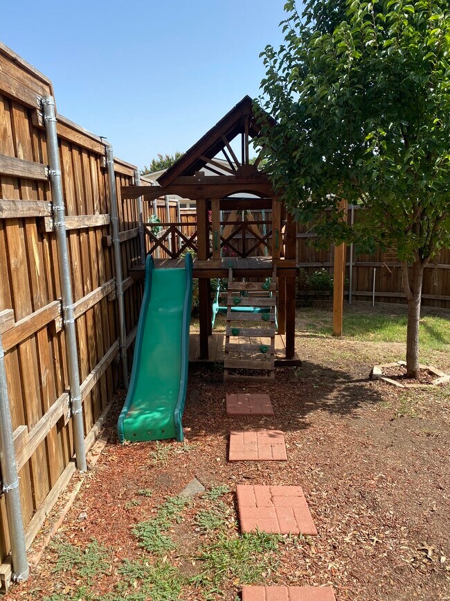 Photo - 5068 N Colony Blvd House