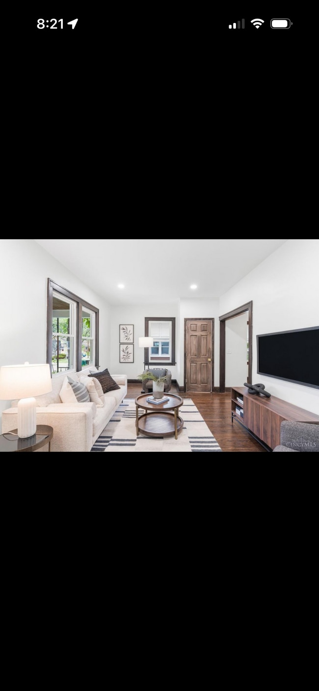 Photo - 6390 Meis Ave