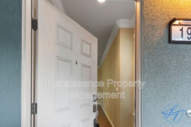 Photo - 194 S Veracruz Pl