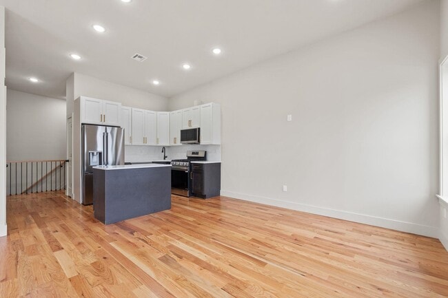 Photo - 150 West Side Ave Unidad 2