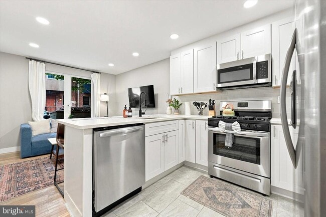 Photo - 414 Fitzwater St