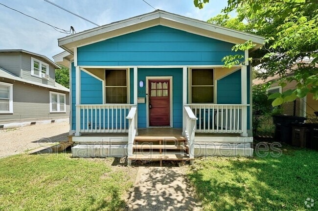Building Photo - 920 E 51st St Rental
