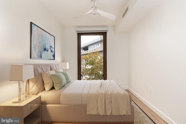 Building Photo - 1630 Columbia Rd NW Unit 307 Rental