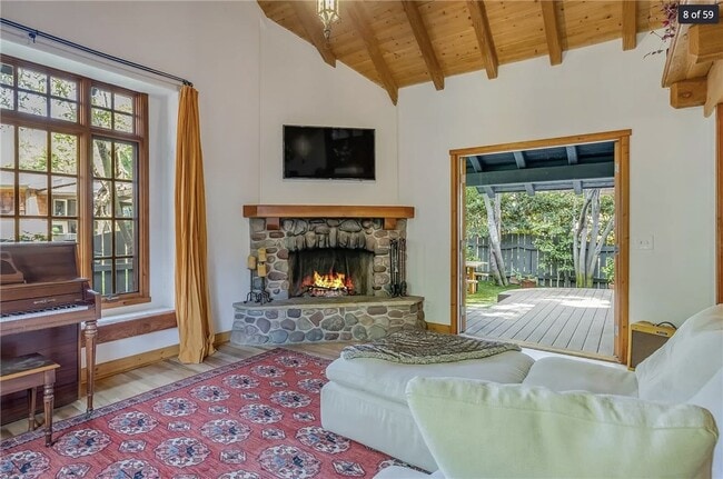 Photo - 1225 Roosevelt Ln