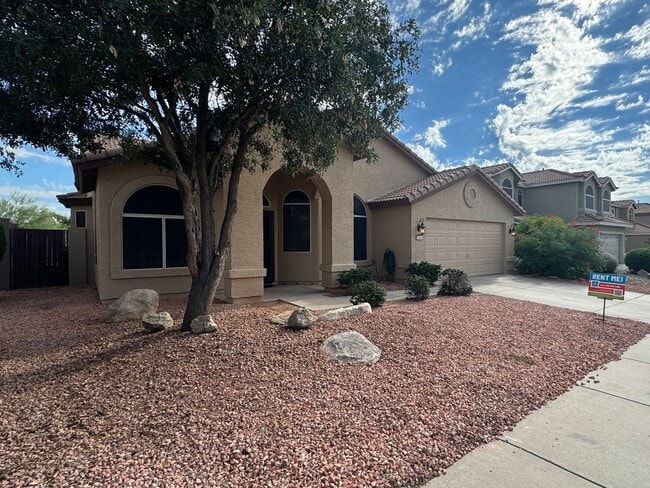 Photo - 4 Bedroom Home W/ Pool Available in Tatum ...