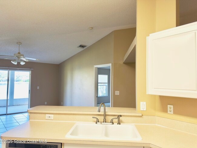 Photo - 4691 Manchester Dr