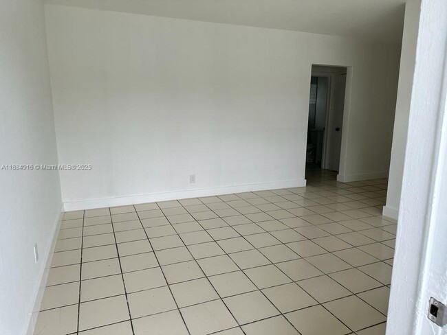 Photo - 6025 Polk St Unit 2