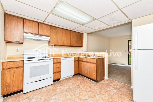 Photo - 2470 Cross Village Dr