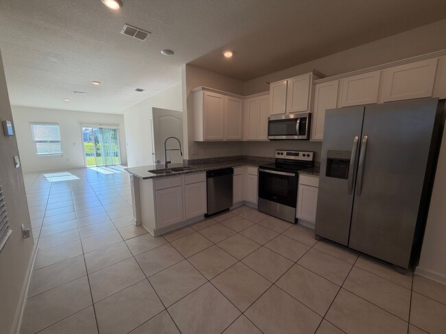 Photo - 3/2.5 Townhome in Bridgewater Community