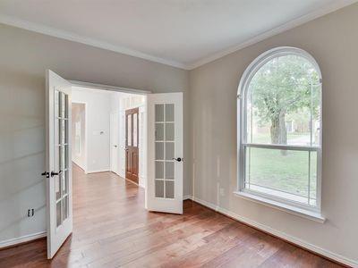 Photo - 1081 Woodbriar Dr