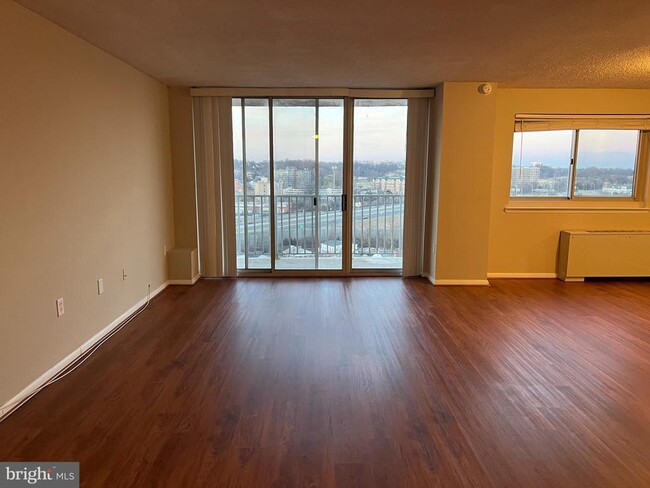 Photo - 1225 Martha Custis Dr Unit 1512