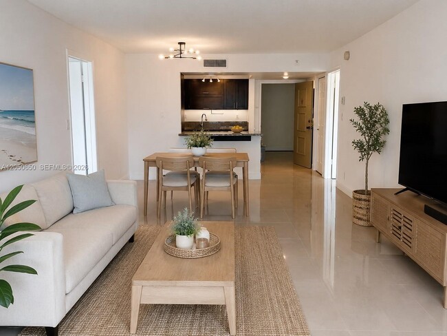 Building Photo - 100 Lakeview Dr Unit 316