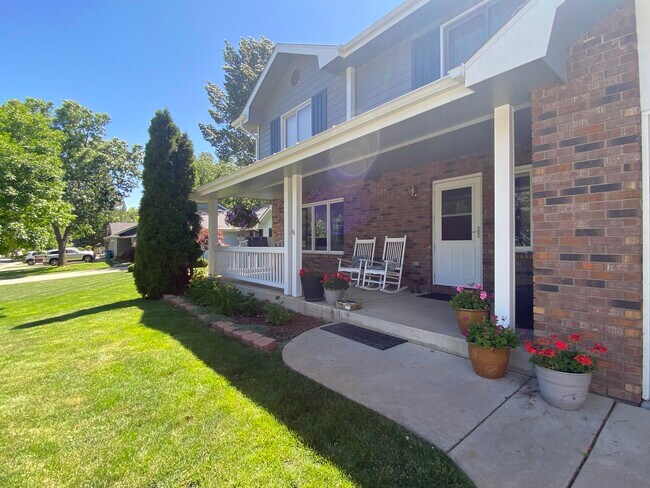 Photo - 2225 Creekwood Dr