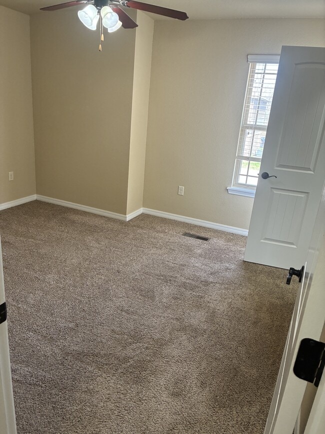 Photo - 3511 S 66th St