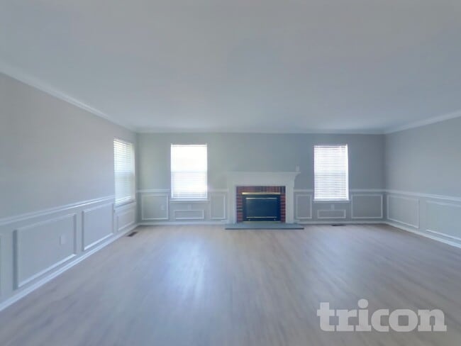 Photo - 2201 Grant Ct