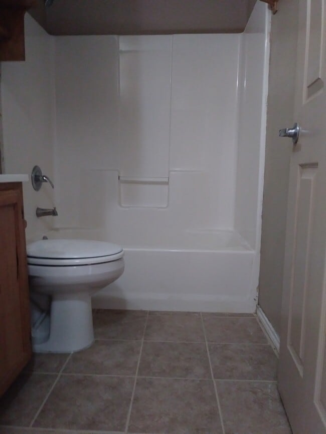 Photo - 714 Sonesta Dr Unit 3