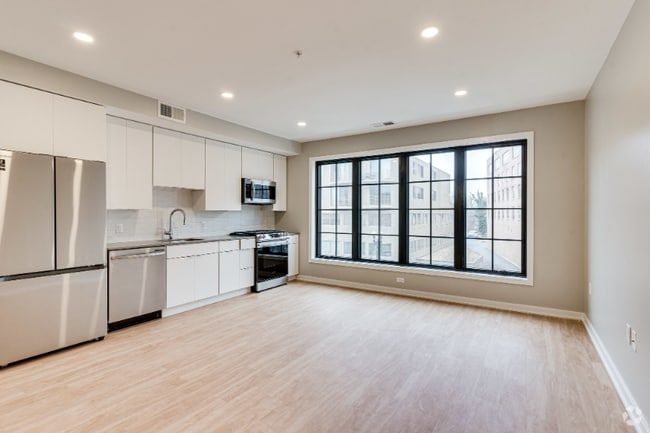 Building Photo - 2210 Wisconsin Ave NW Rental