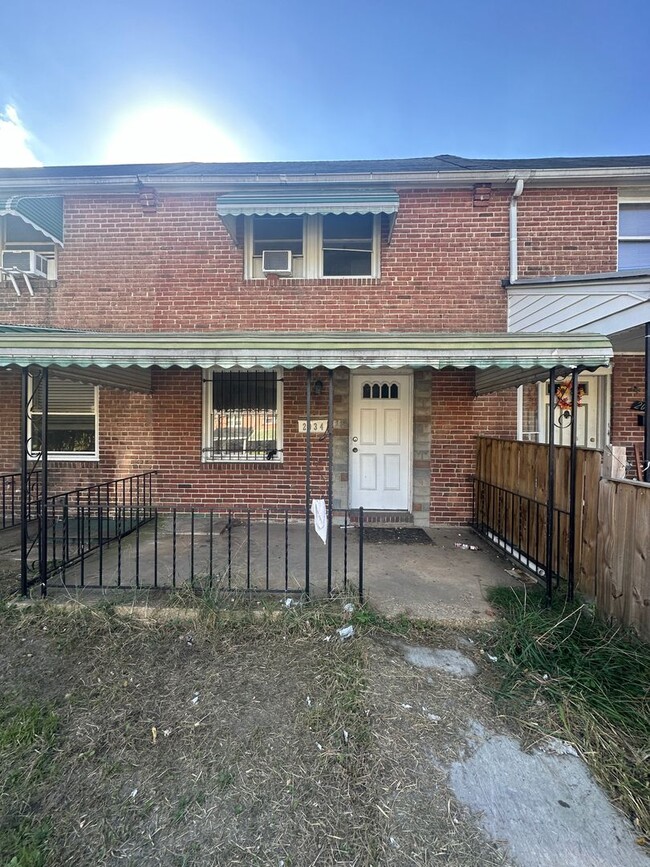 Three-bedroom House in Baltimore - Three-bedroom House in Baltimore