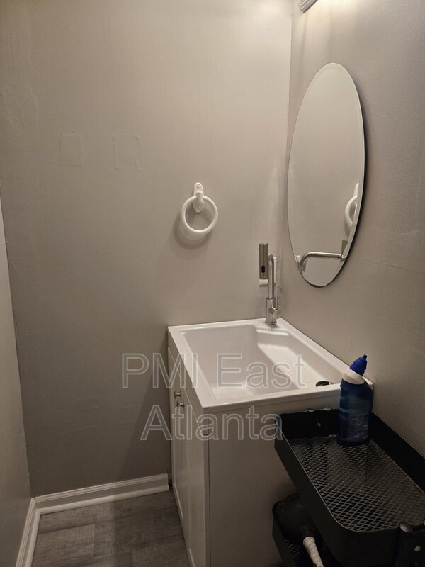 Photo - 1661 Brewer Blvd SW Unit 2