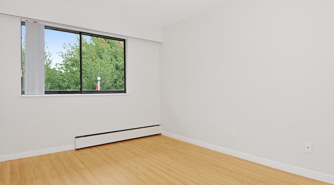 Photo - Royale Unit 00204