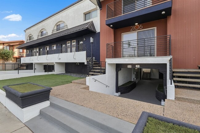 Photo - CitiZen Beach Collection on Manhattan