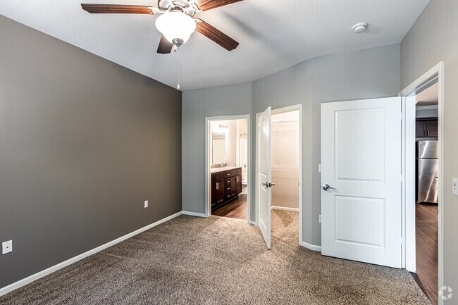 2BR, 2BA - 1009SF - The Retreat at Tiffany Woods