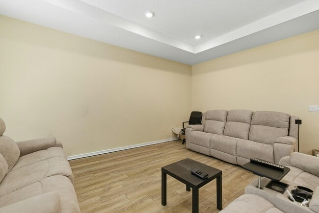 Photo - 6137 SW 70th Ave